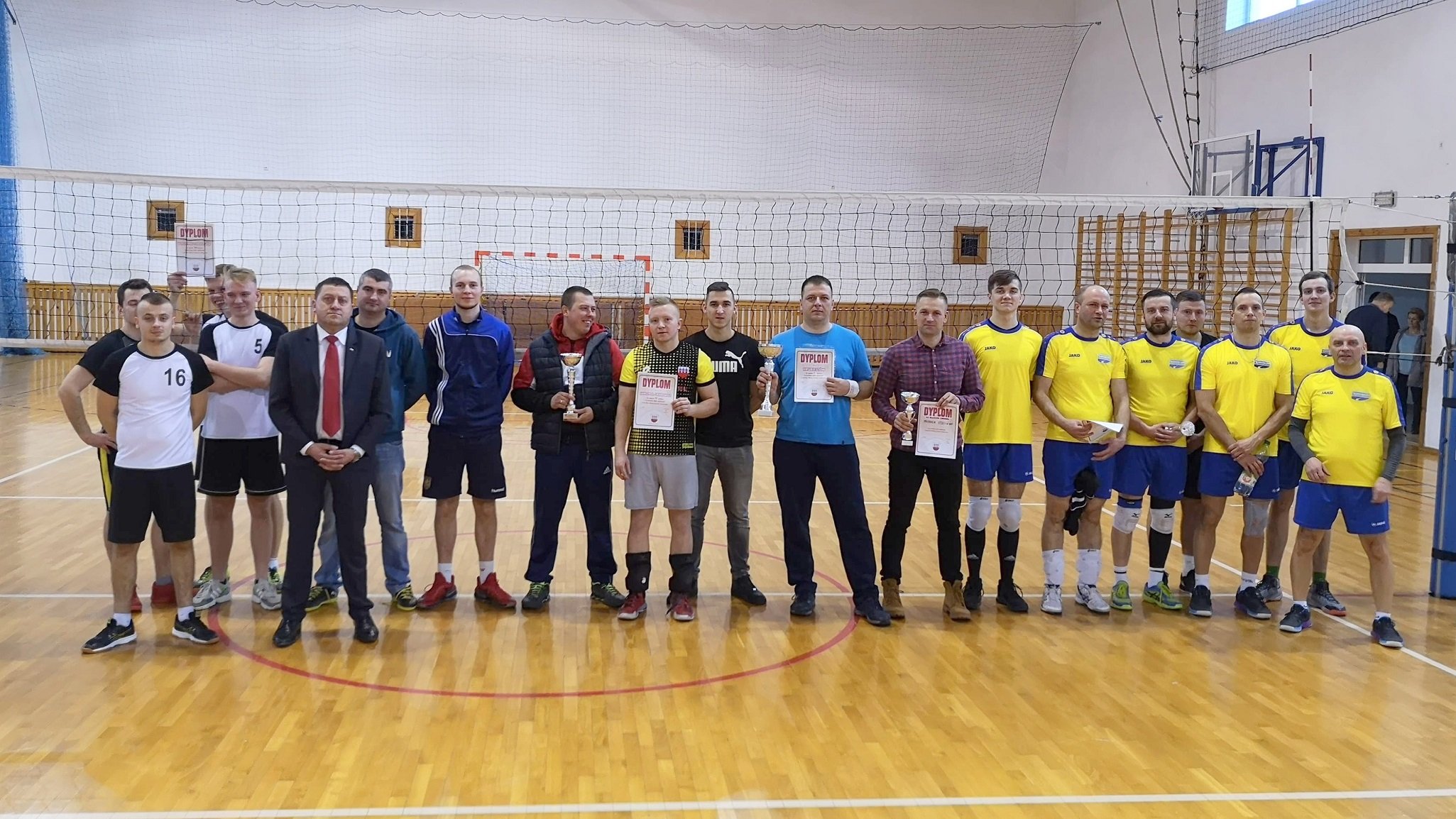 TURNIEJ SIATKÓWKI