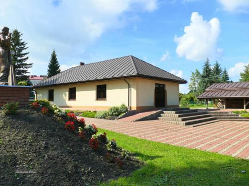 grabowice-kaplica-przy-kosciele-1