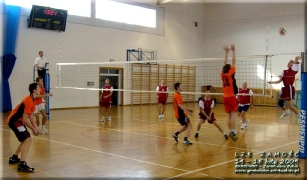 2009.02.15 Siatkówka LZS Zamość, kolejka w Grabowcu 