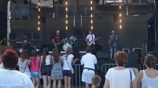 Koncert zespołu Seeking Dreams na Jarmarku Killiana_1